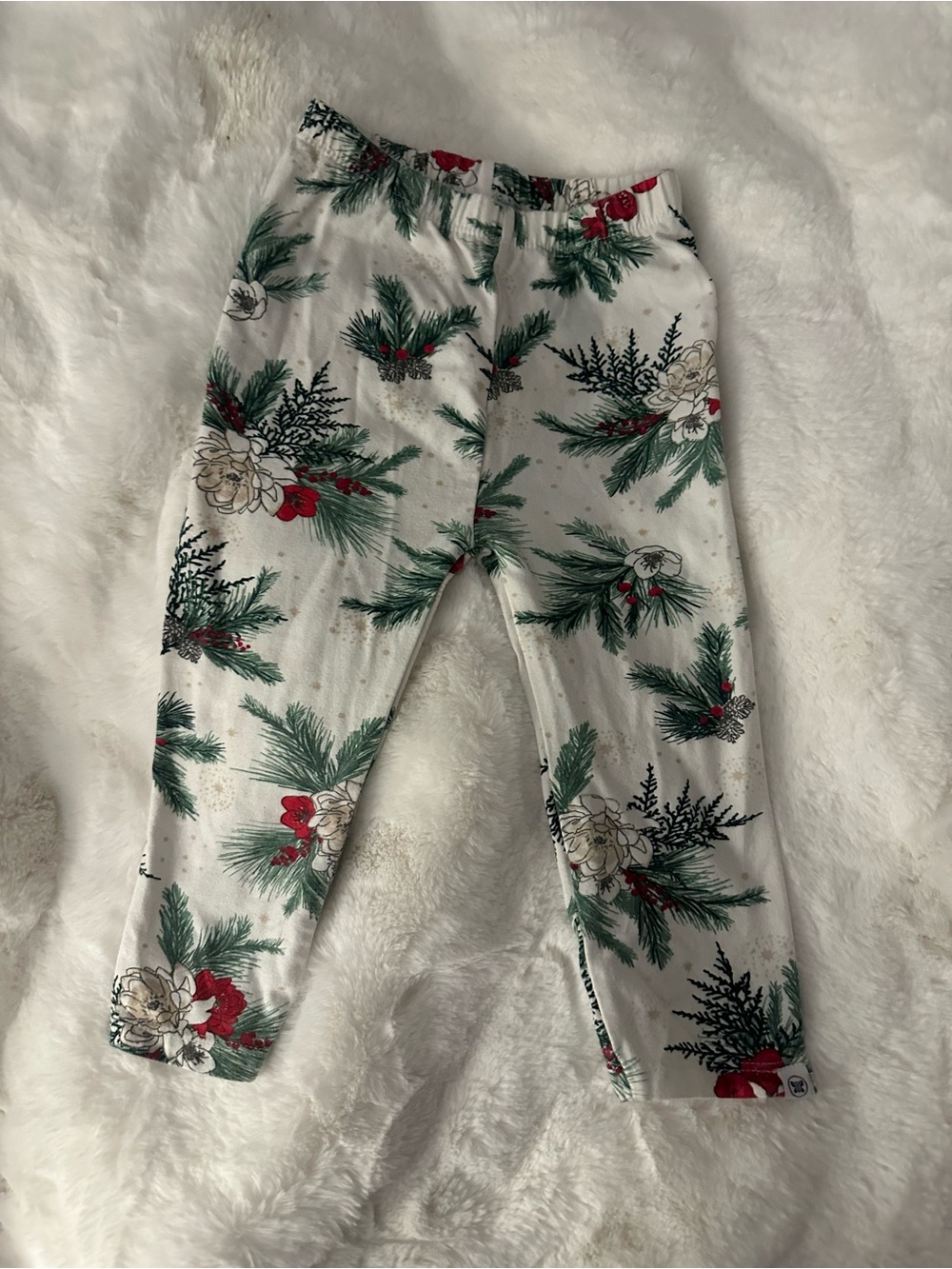The Honest Company White Kids Leggings with Green and Red Holiday Pine Print